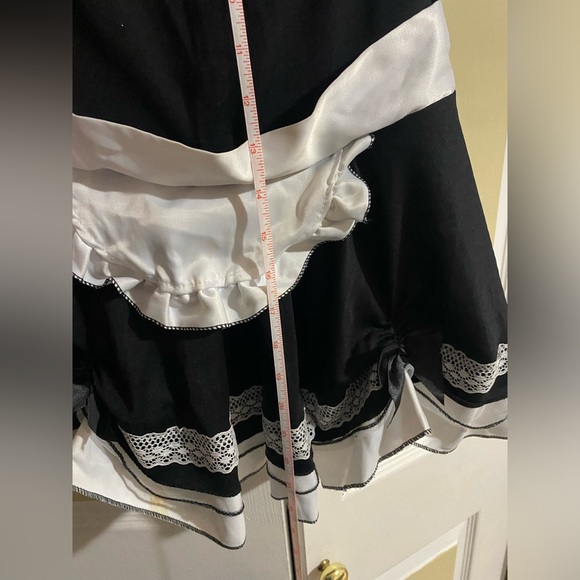 Medium Halloween maid costume - Picture 16 of 16